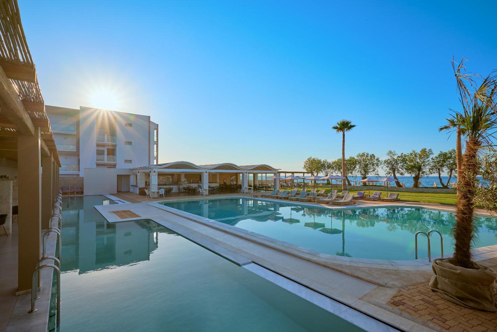 Bay & Hotel Malia